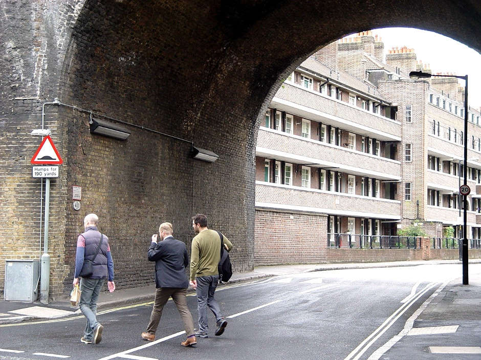 The Transpontine Perambulator