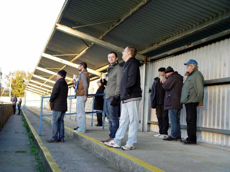 .@wivenhoetown_fc 2 @frenfordfc 3