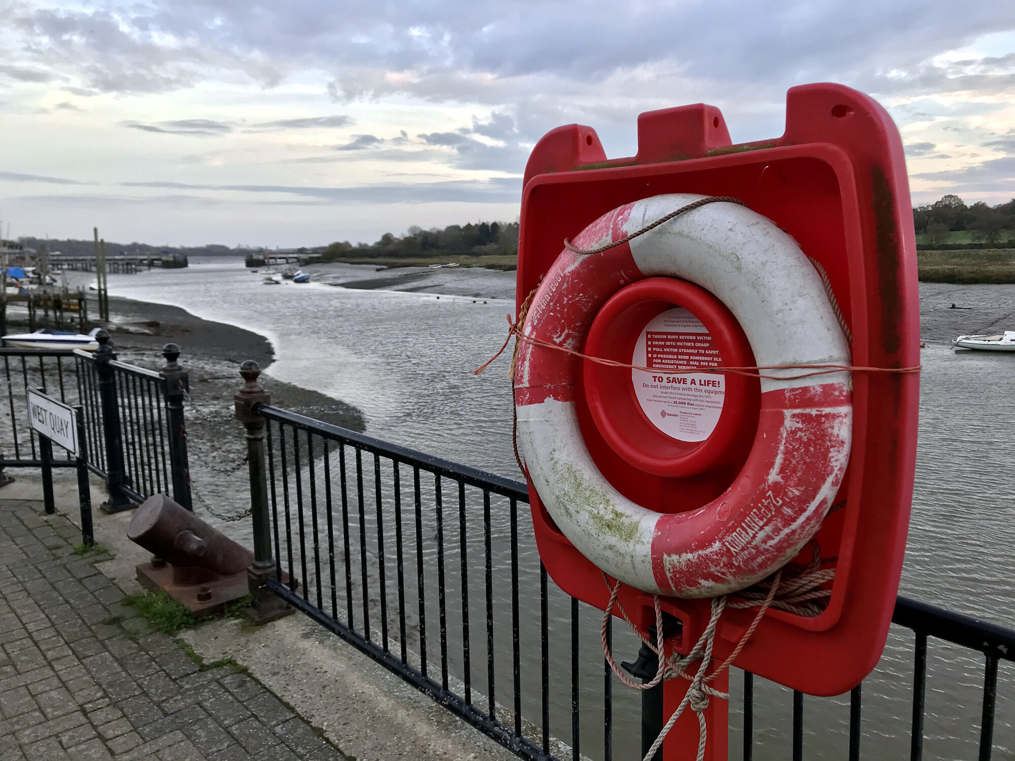 #Lockdown Weird Wiv Stroll